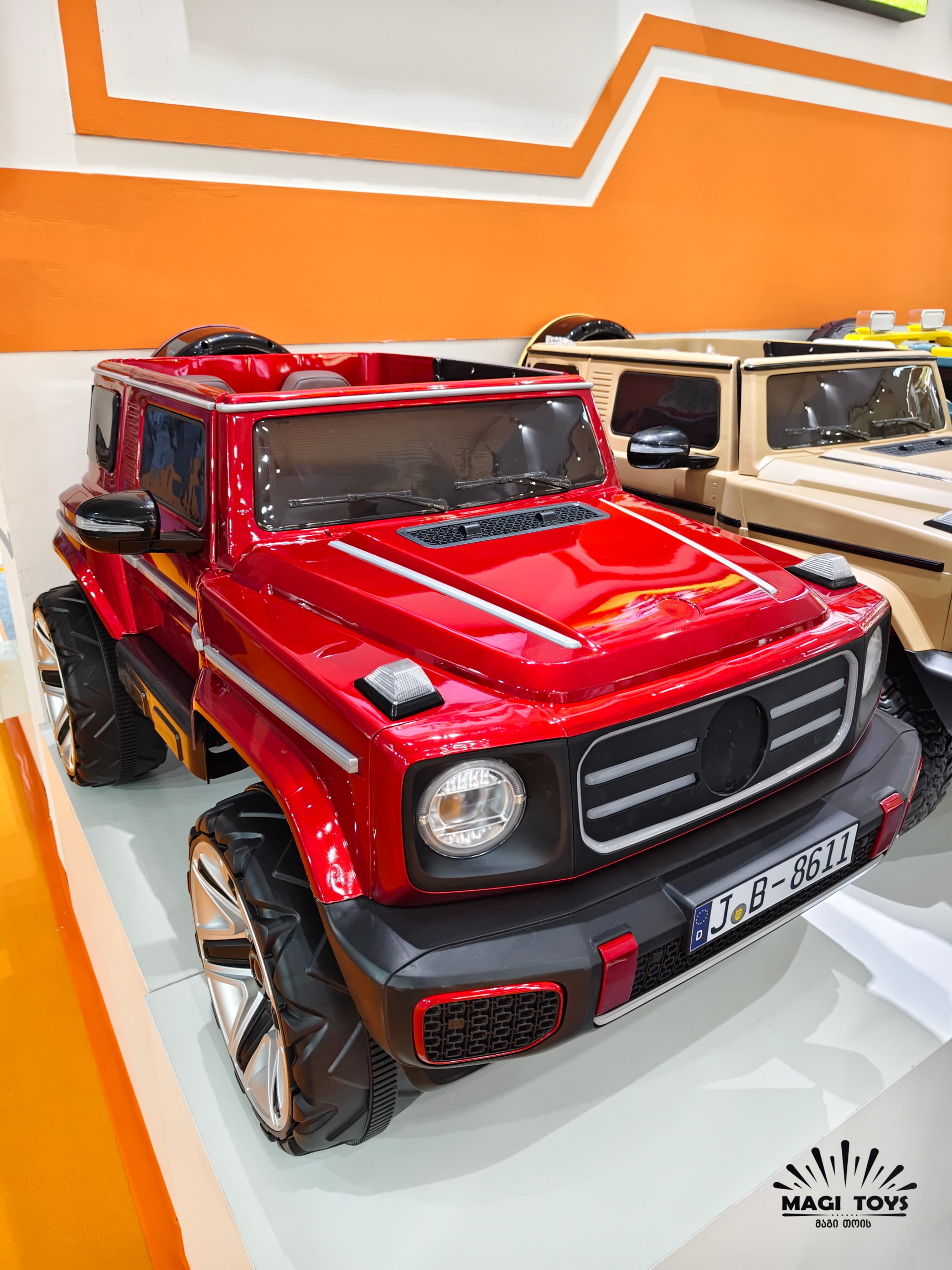 G-Class JB8611 კაუჩუკის საბურავებით/ტყავის სავარძლით - Image 8